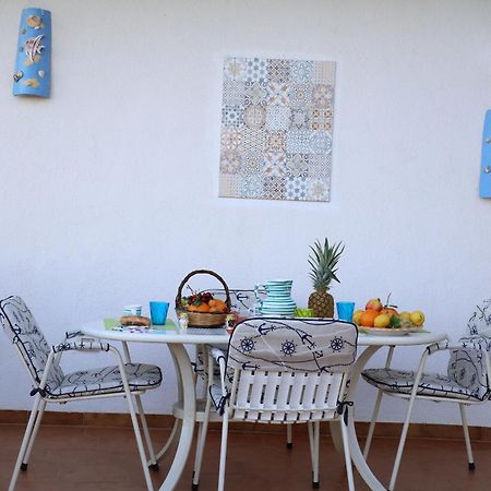 ליקאטה Villa Yellow House חדר תמונה